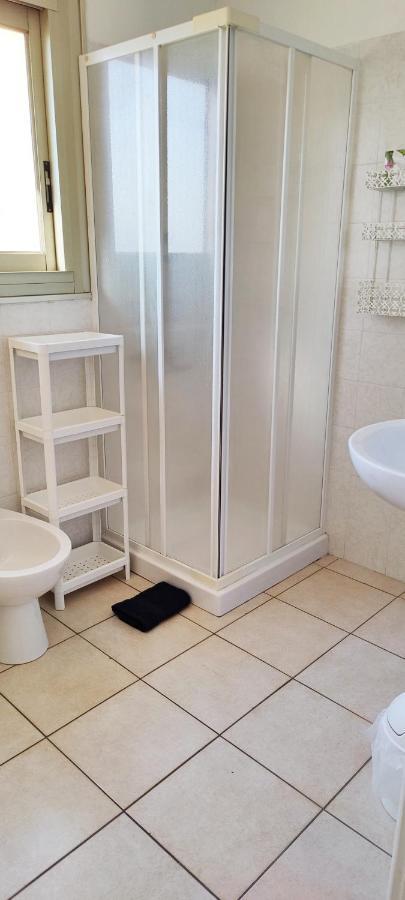 Menton Bord De Mer Studio Calme Avec Balcon, Ascenseur, Climatisation, Ideal Location Quiet Near Sea, Balcony, Elevator, Ac Luaran gambar